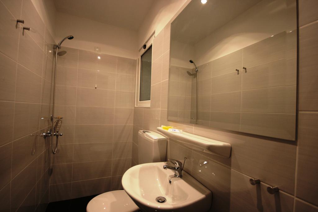 Vienna Hotel Athens Exterior photo